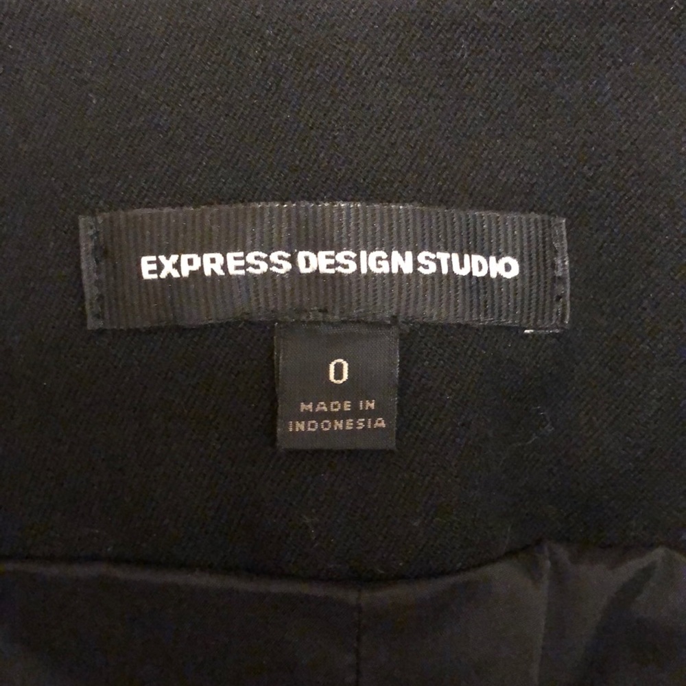 Express skirt - Picture 3 of 3